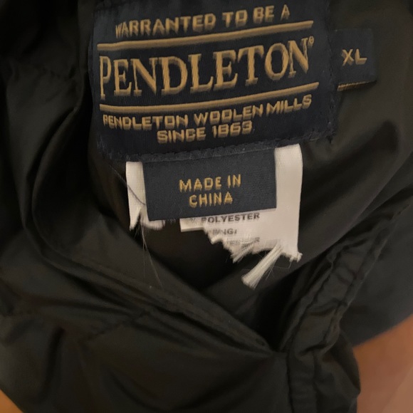 Pendleton Down filled puffer jacket-Reversable - Picture 7 of 9
